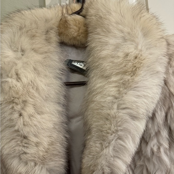 Vintage Real sliver fox Fur coat. Saga Fox - Picture 2 of 8